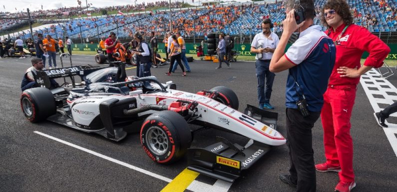F2 v Maďarsku: Pro Charouzův tým byla maximem dvě desátá místa