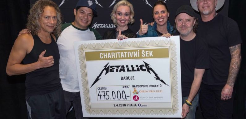 Metallica vyprodala Letňany! Letos opět podpoří Obědy pro děti