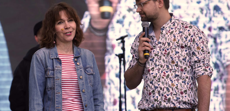Míša Dolinová: Prožít s dětmi pubertu a pak šup s nimi do světa