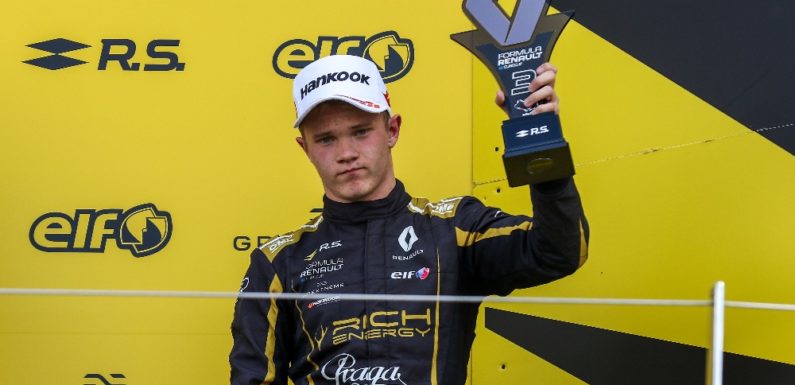 Ptáček junior na Silverstone zaválel, vybojoval své první pódium